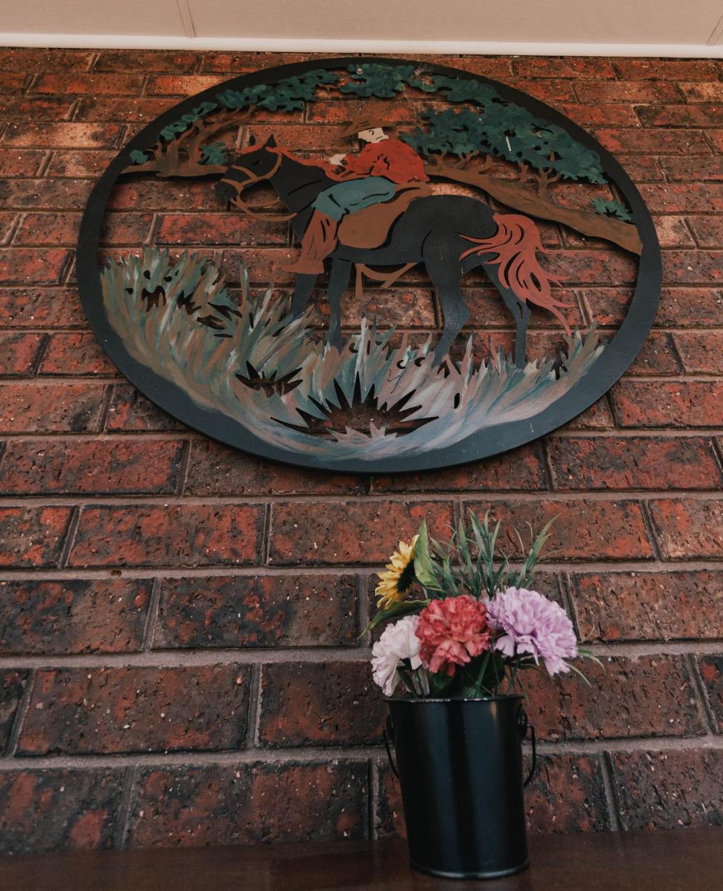Donald Motor Lodge photo 4