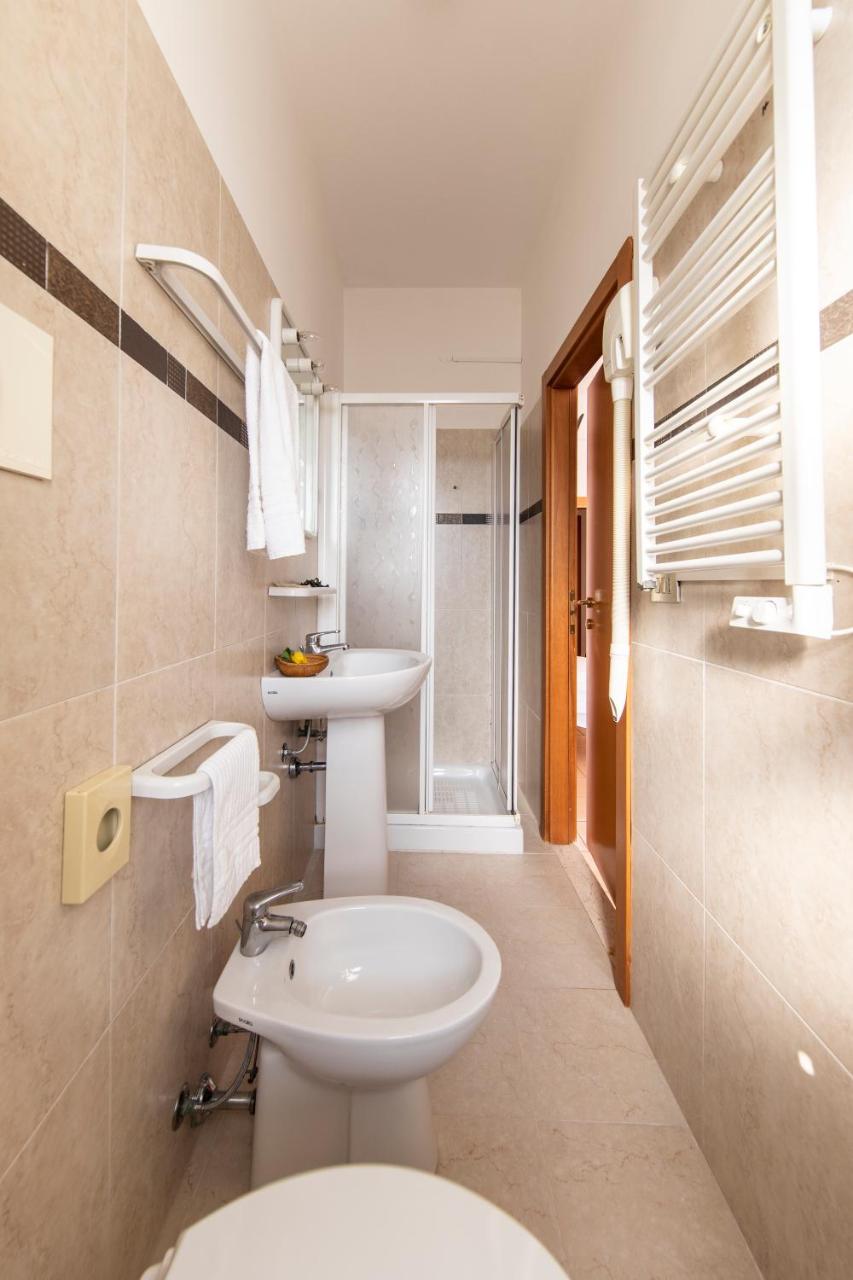 Amadei Hotel Figaro & Apartments photo 2