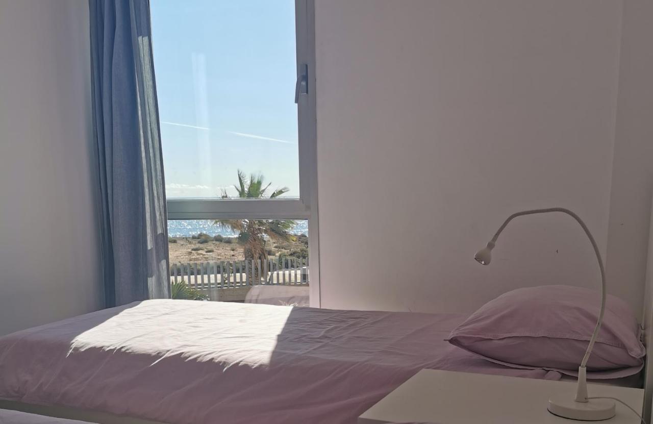 Modern sea view duplex with parking and aircon - 6