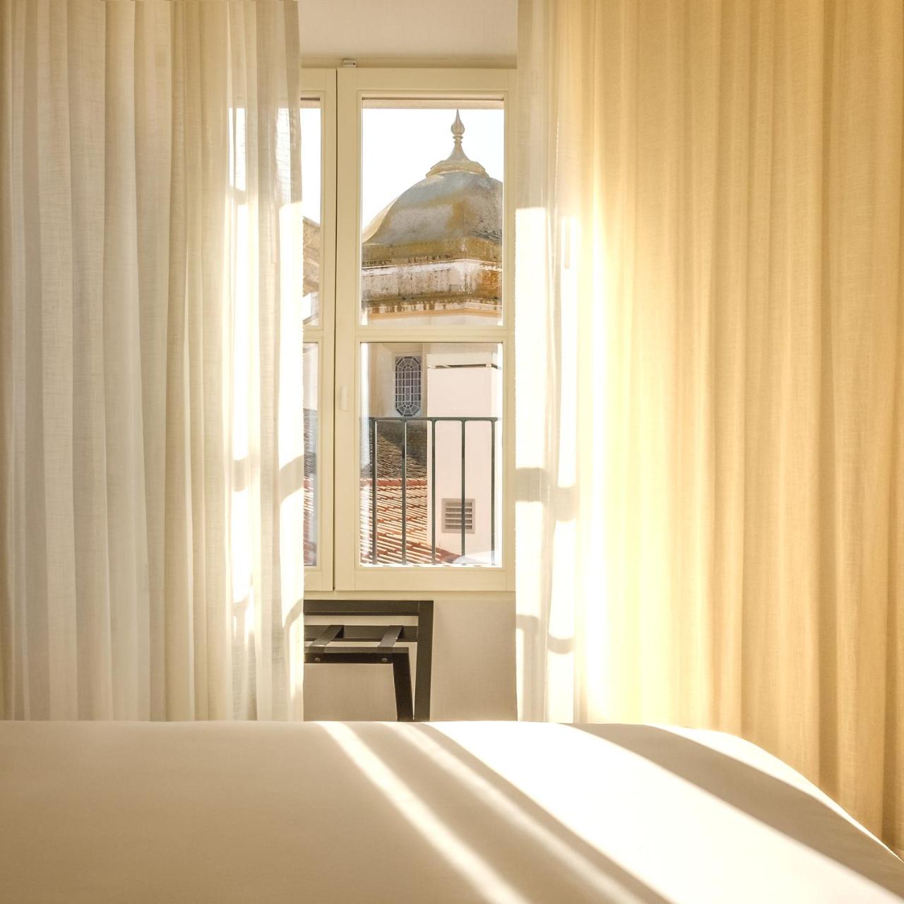 MouraSuites Hotel - 4