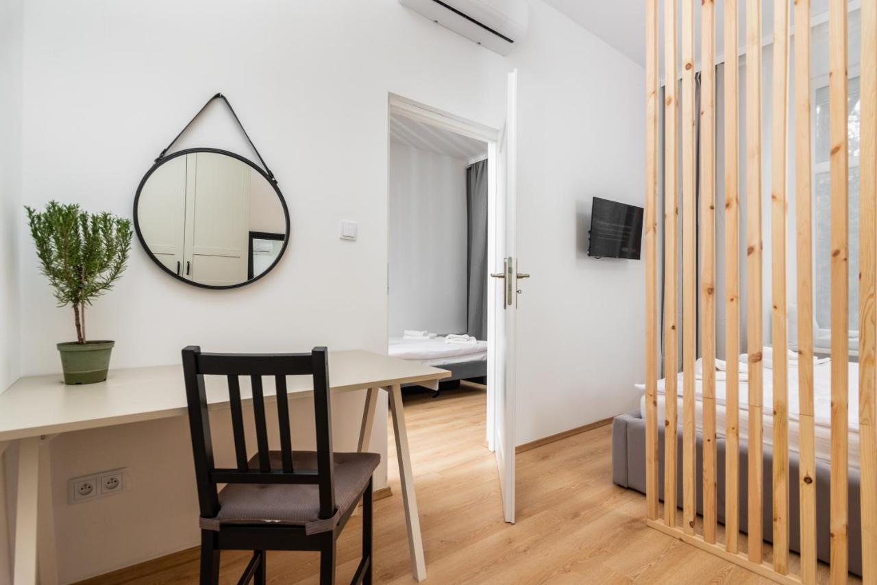 Modern Centrally Located Apartments - by Upstairs photo 3