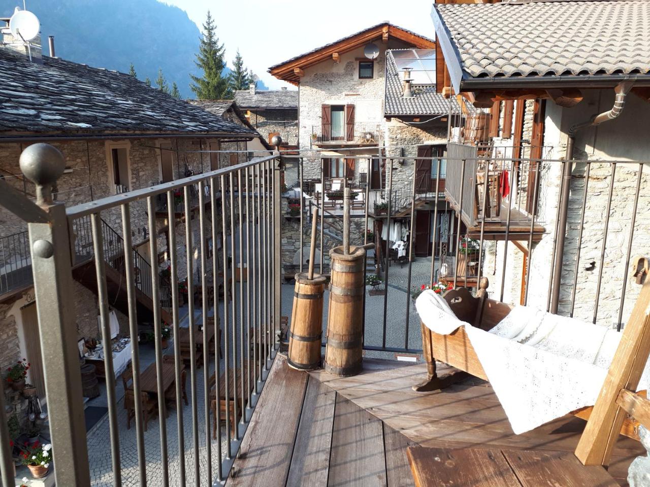 Pensione Albergo Diffuso Ceaglio Valle Maira photo 4