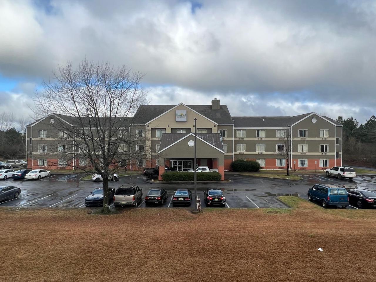Budgetel Inns & Suites