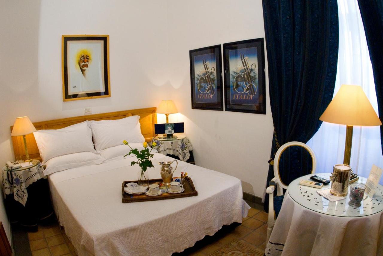 Hotel Locanda Cairoli photo 2