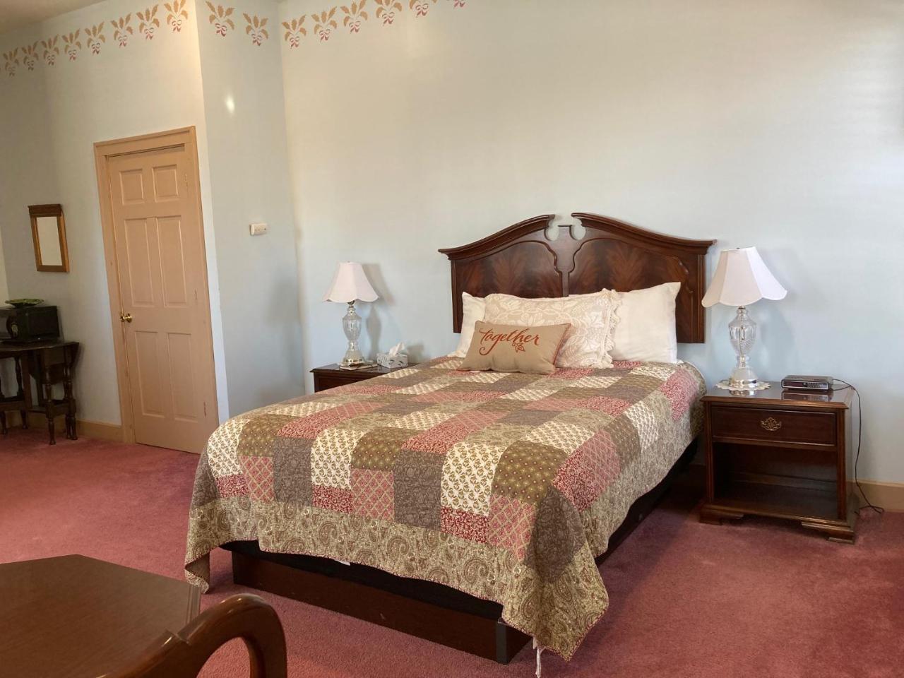 Oak Valley Inn and Suites photo 2