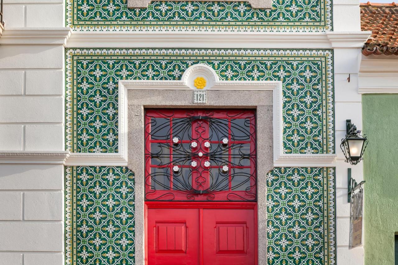 Vintage Balcony Guesthouse & Suites - 3