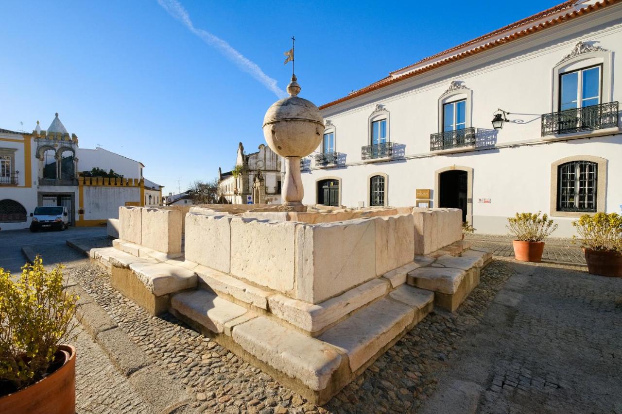 MouraSuites Hotel