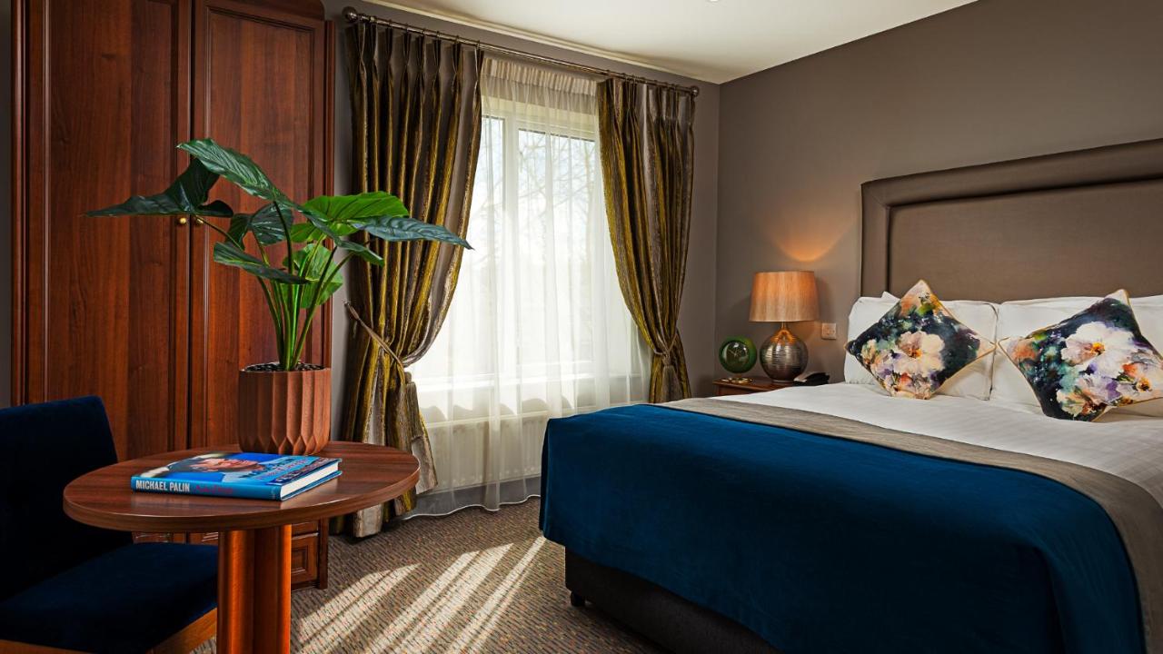 Longcourt House Hotel - 4