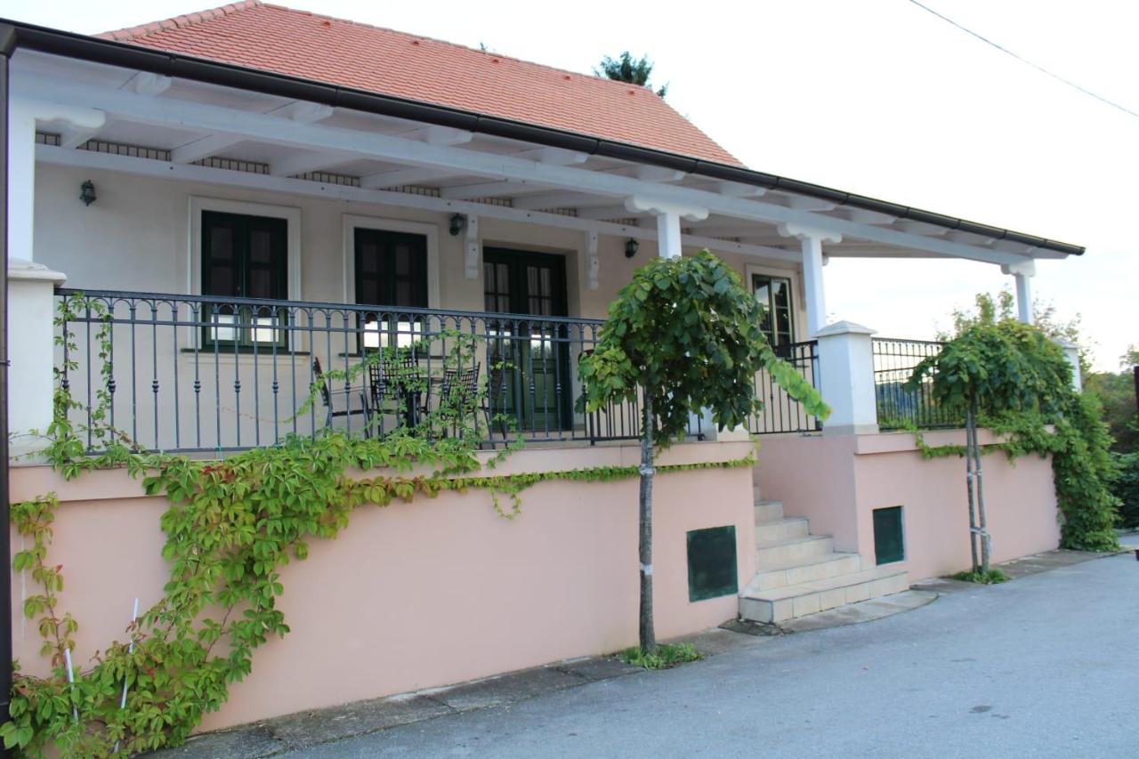 Taverna 1860 Rooms & Apartments - 3