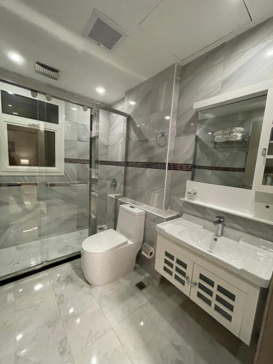 Veliton Hotel photo 2
