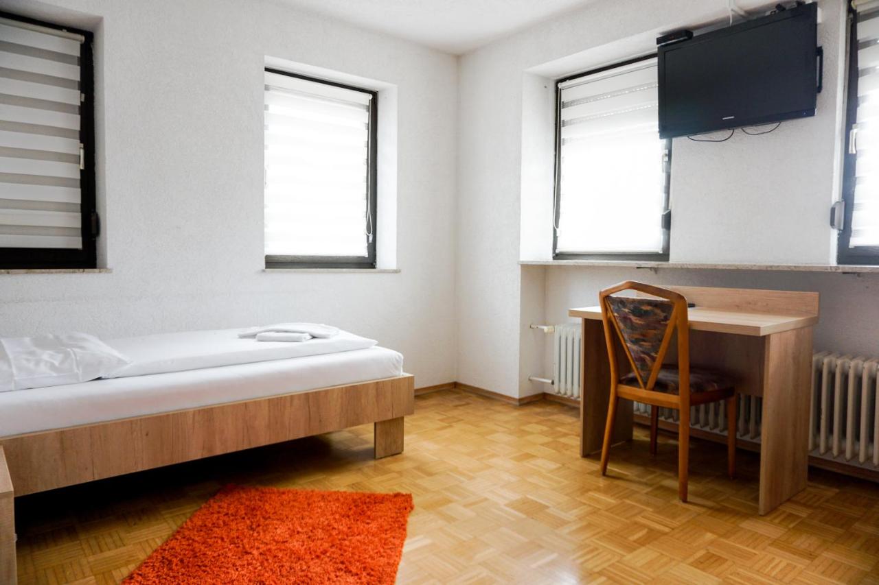Hotel Kreuz photo 3