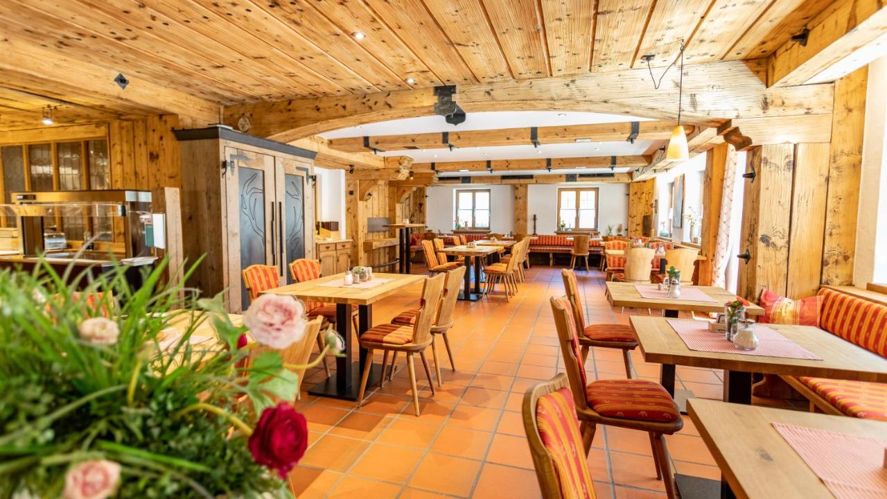 Aktivhotel & Gasthof Schmelz Ihr familienfreundliches Urlaubs Hotel mit Wellness, Almsauna, Chiemgau Karte photo 3