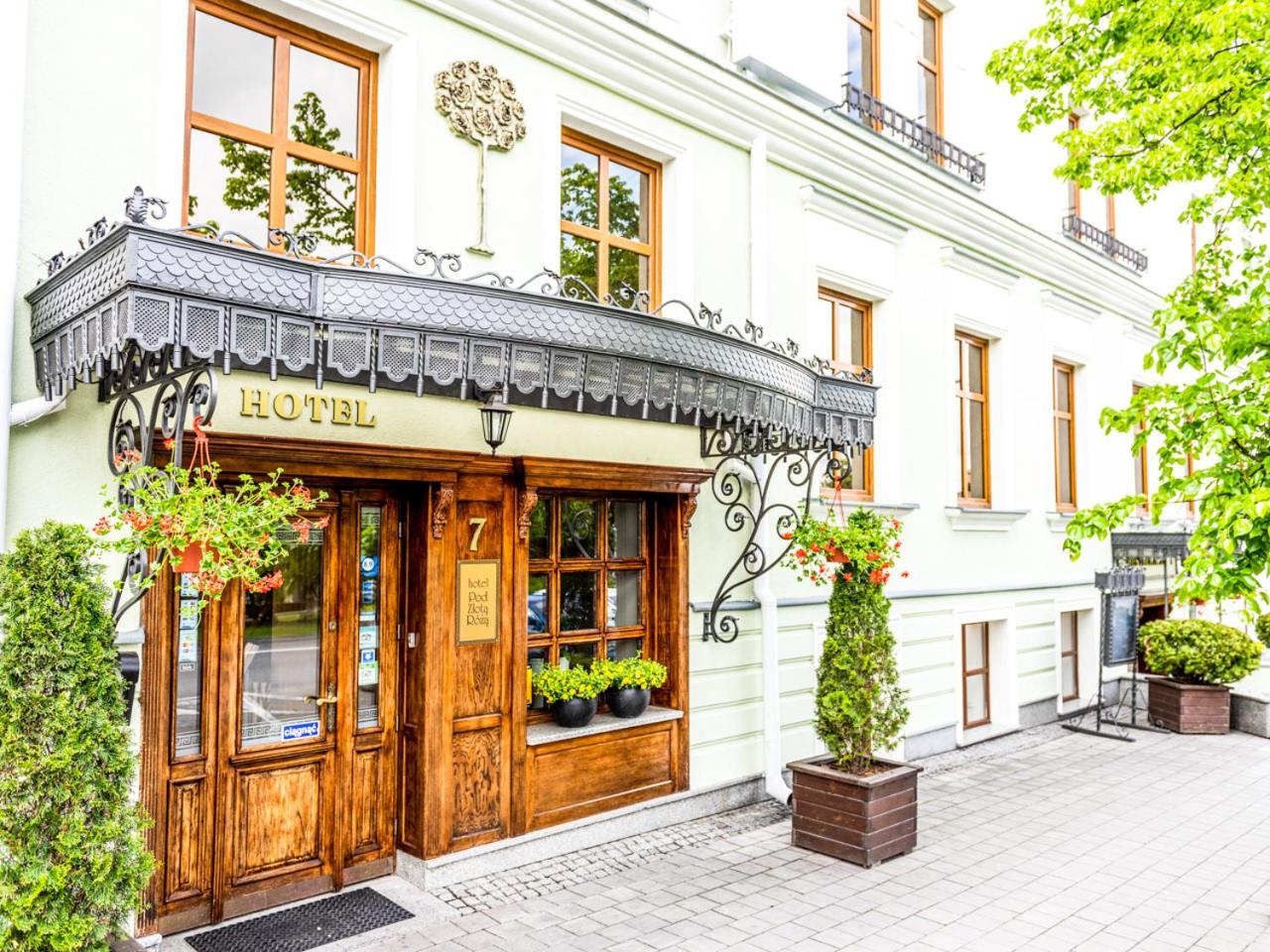 Hotel Pod Złotą Różą - 2