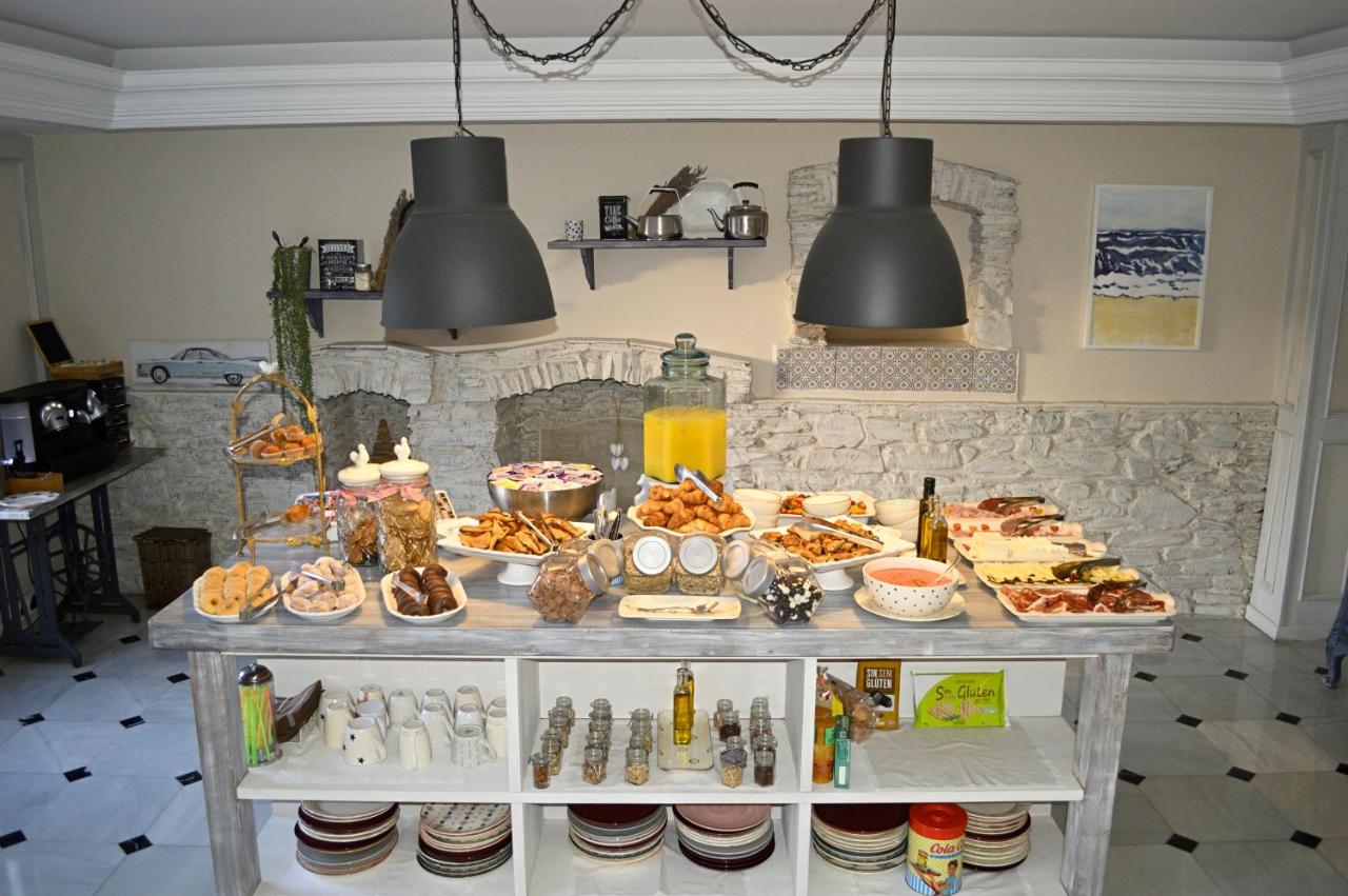 Ares Hotel photo 2