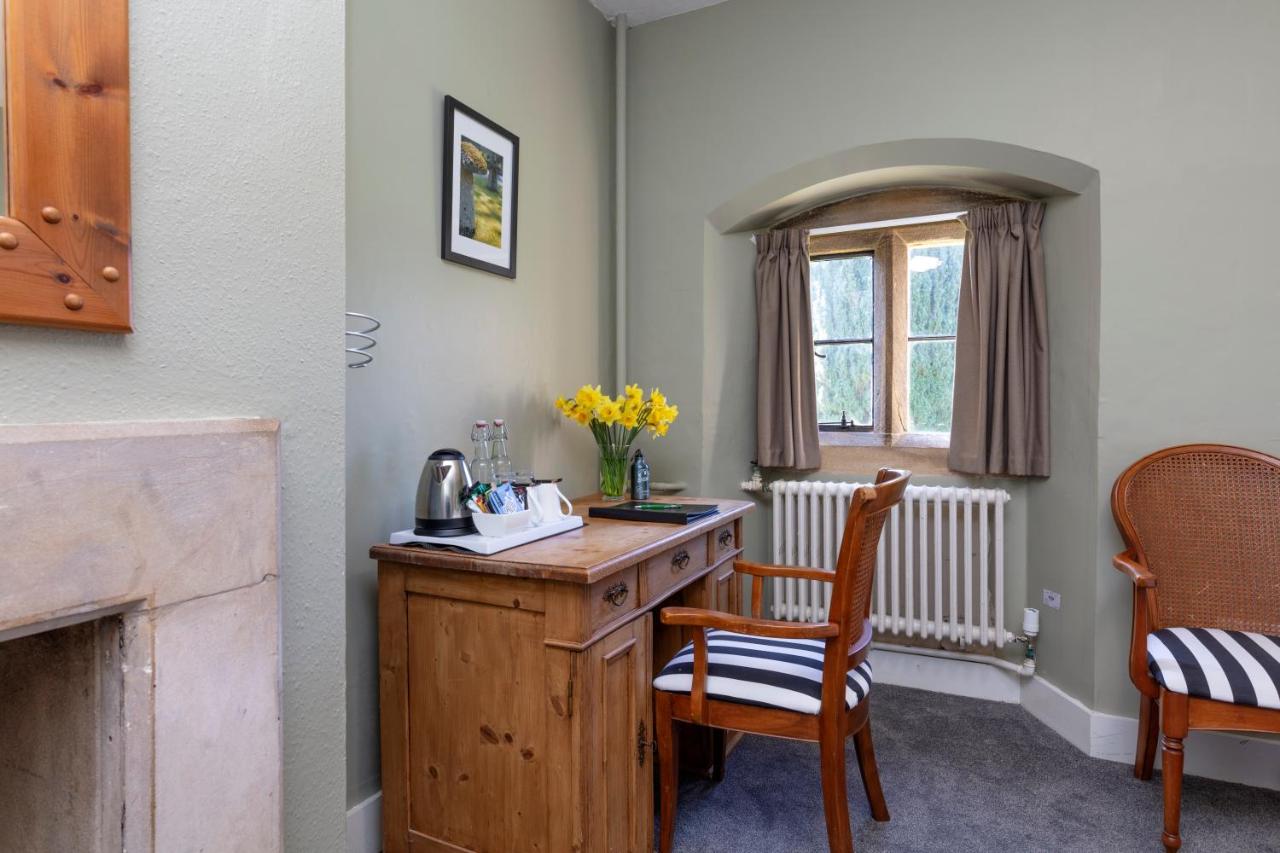 Charney Manor - 2