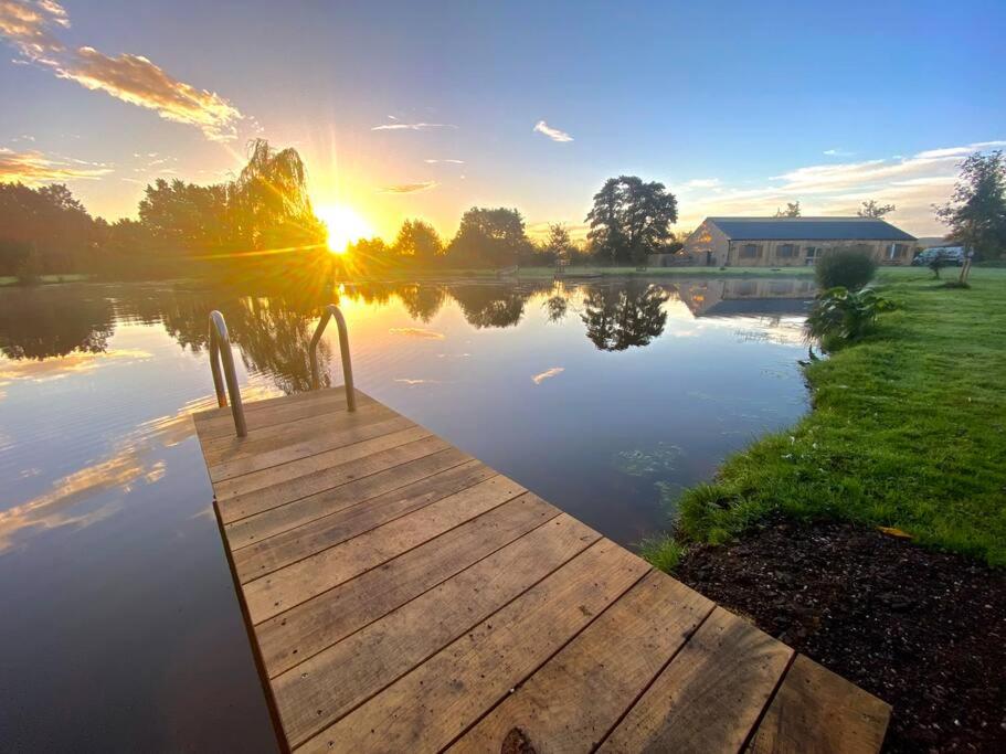 Riverside Retreat - 4