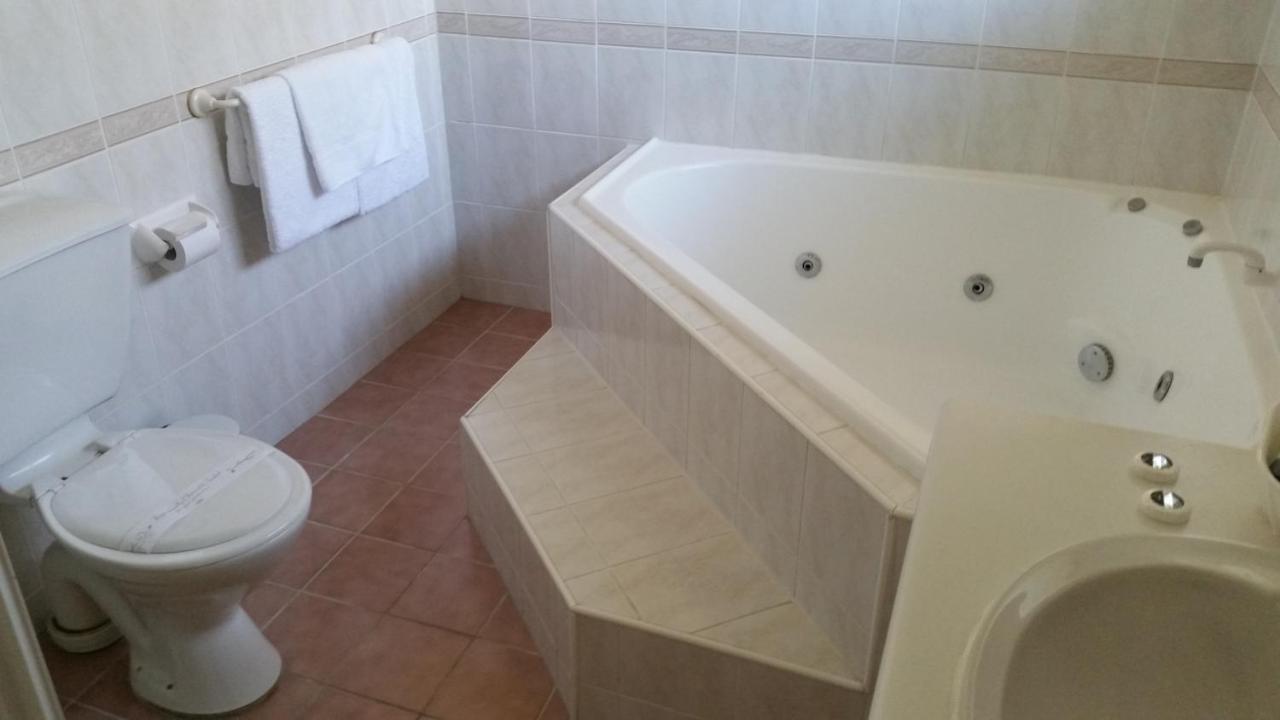 Blayney Central Motel photo 4