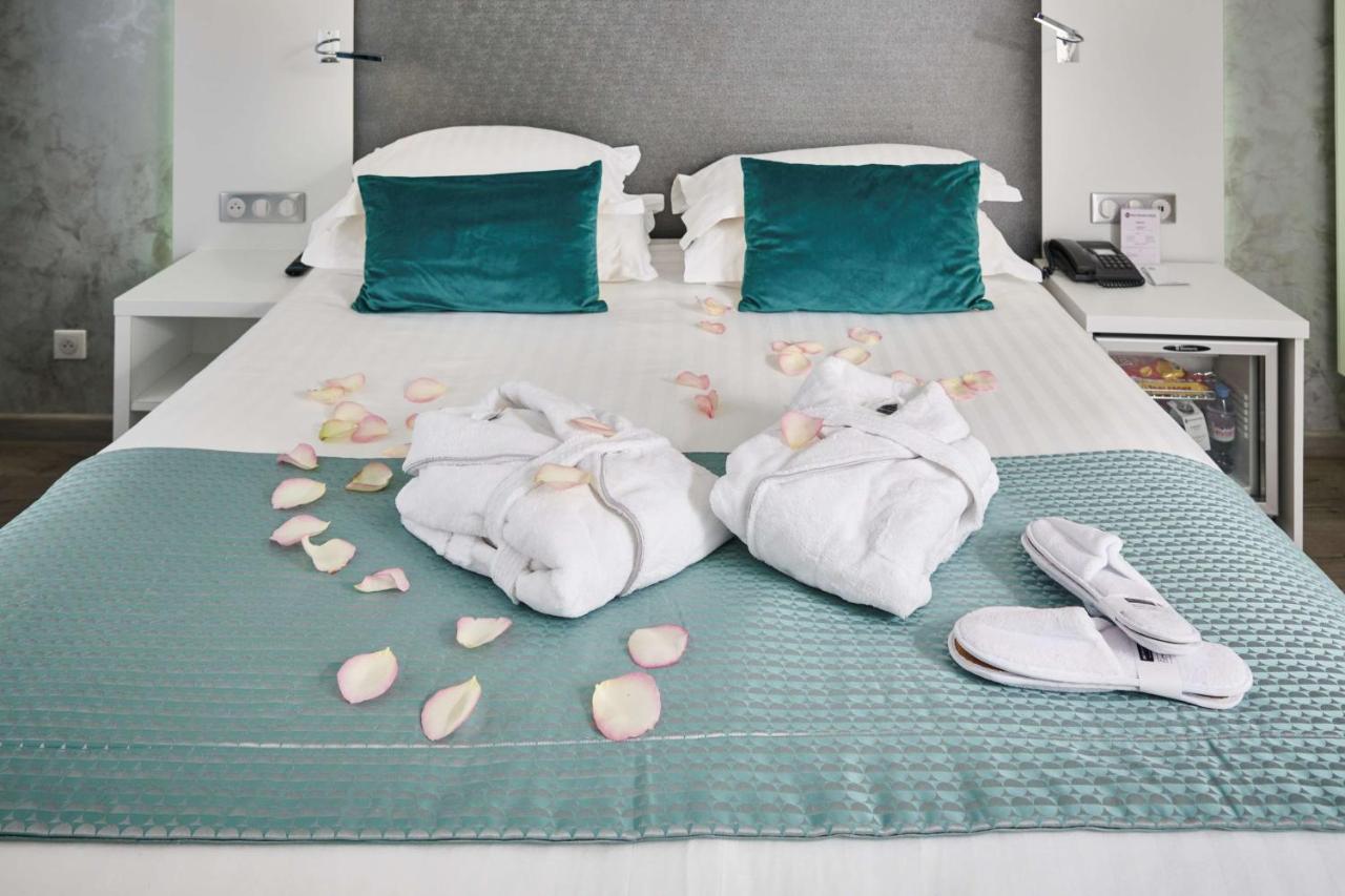 Best Western Plus Hotel Carlton Annecy - 4