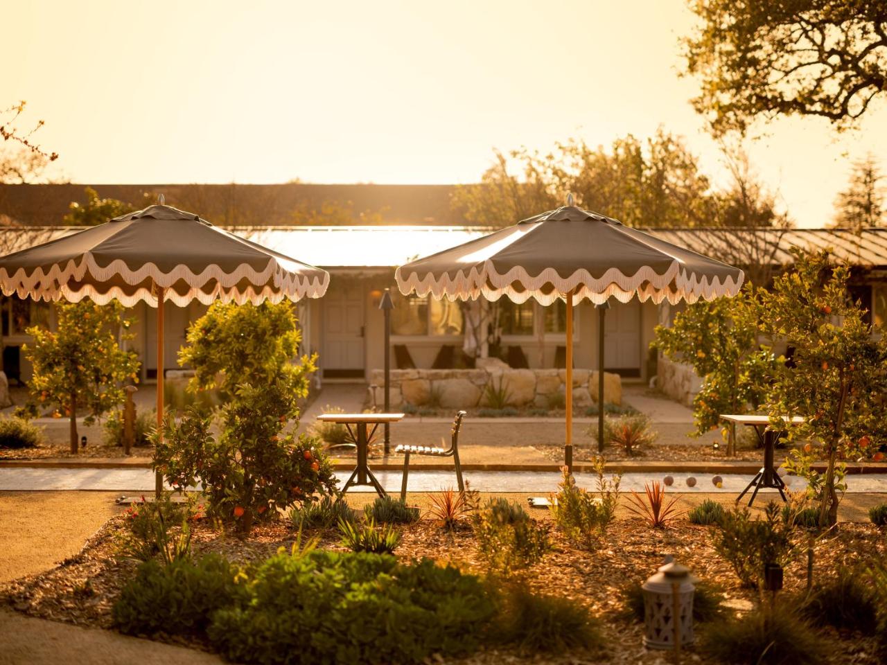 Hotel Ynez - 2