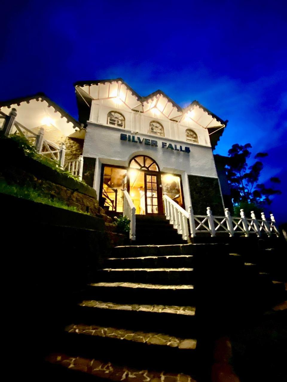 Hotel Silver Falls - Your Cozy & Budget-Friendly Escape in Nuwara Eliya!