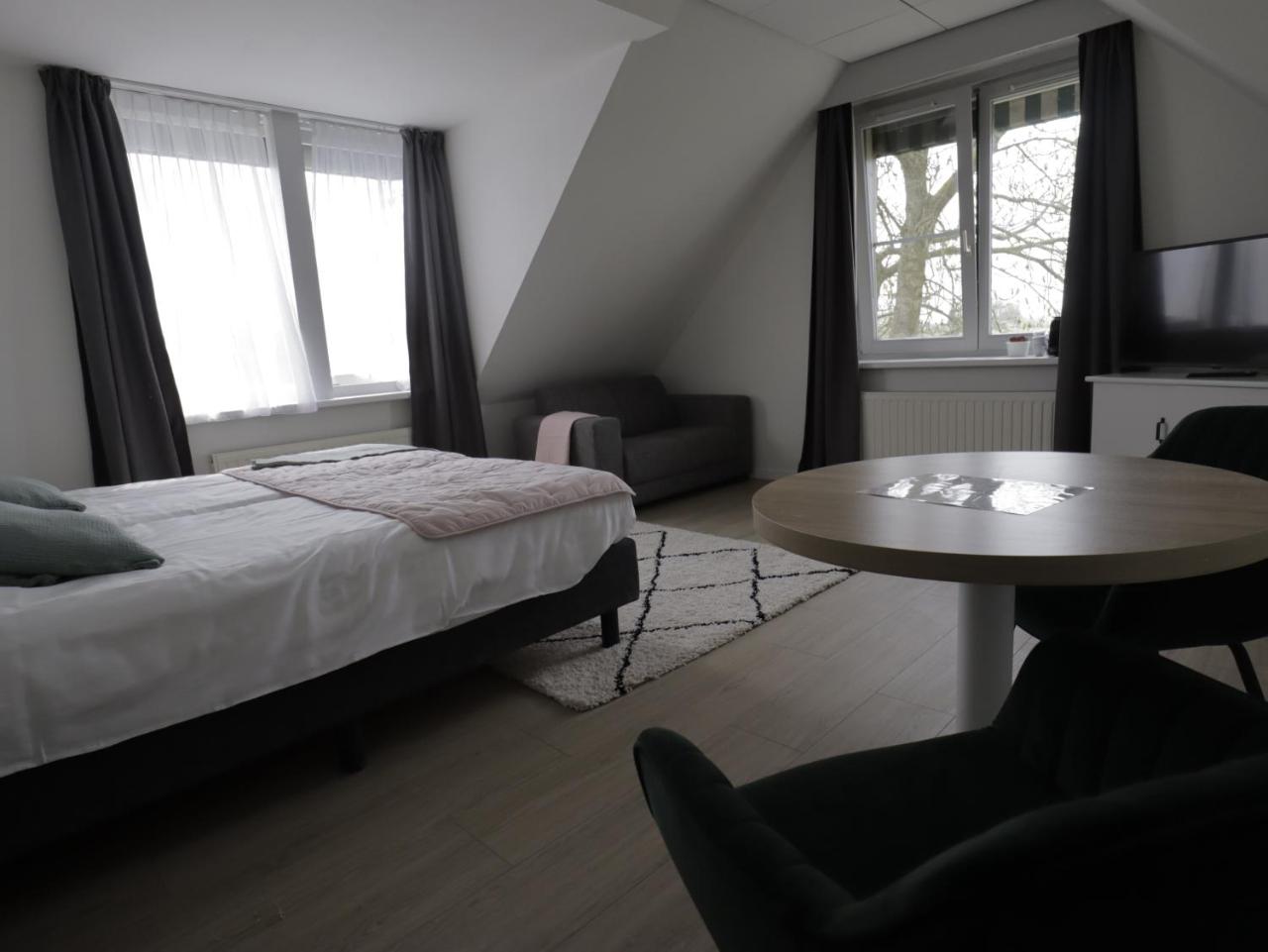 Hotel Zuideinde photo 3