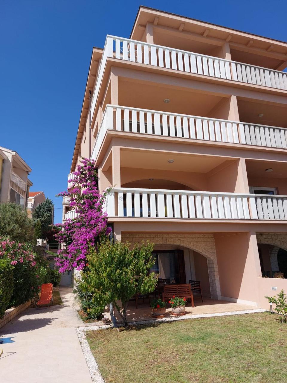 Villa Hana - 4