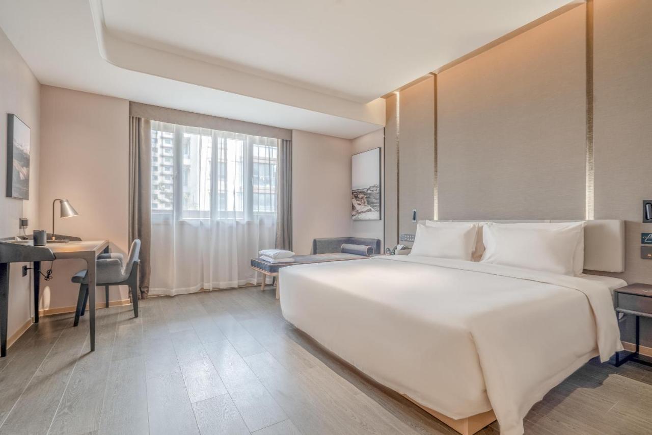 Atour Hotel Taizhou Maoye World
