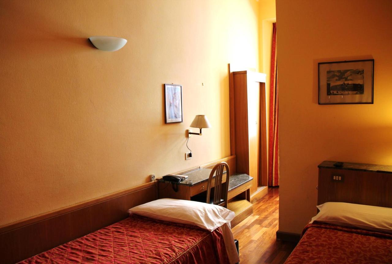 Hotel Vecchia Milano photo 4