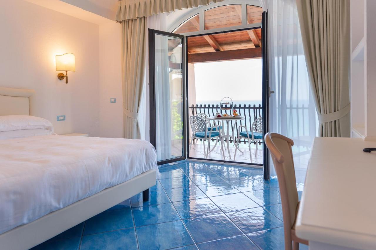 Grand Hotel Le Rocce - 3