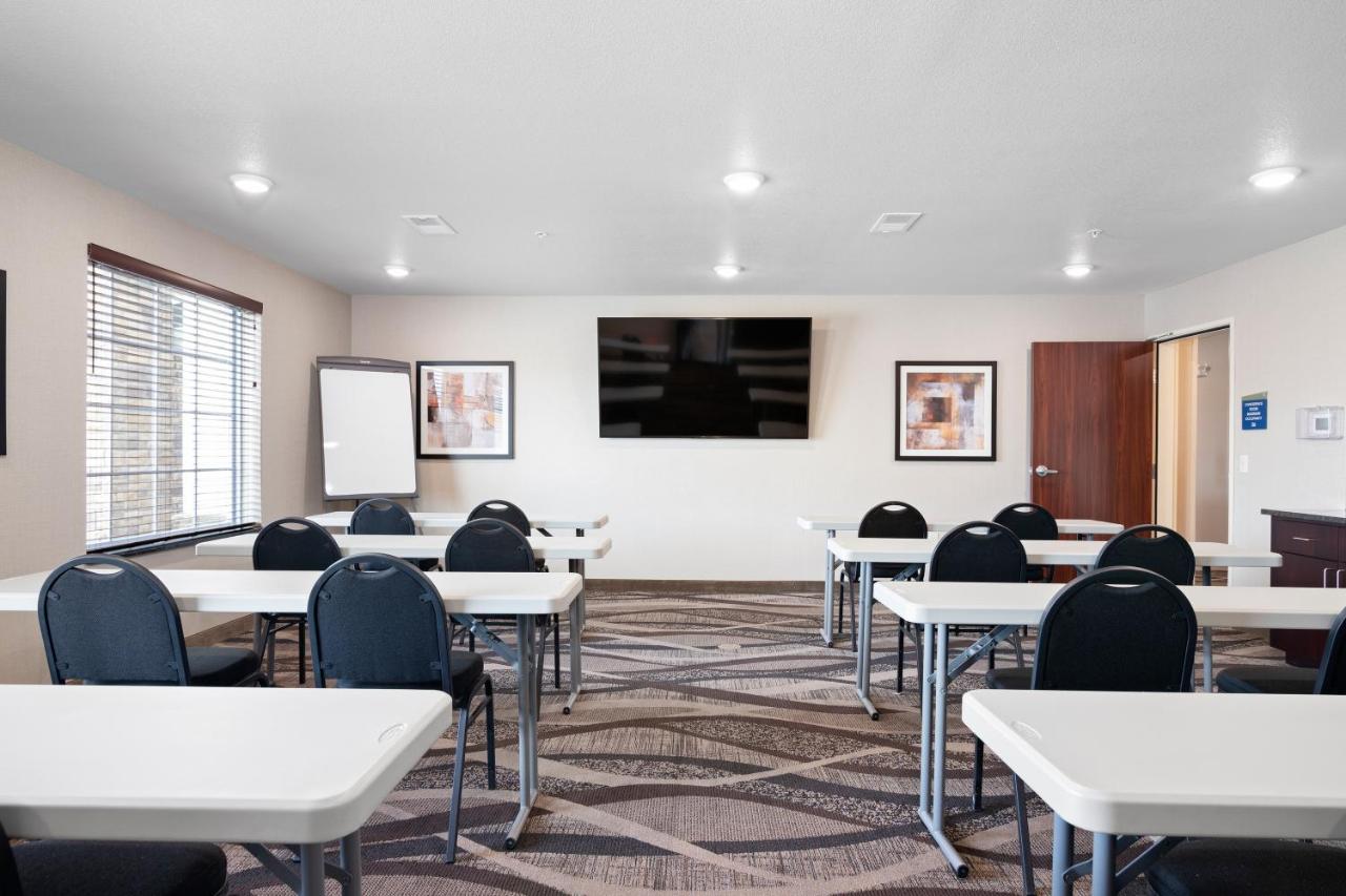 Cobblestone Inn & Suites - Yuma photo 4