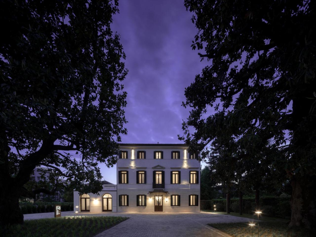 The Foscarini - 3