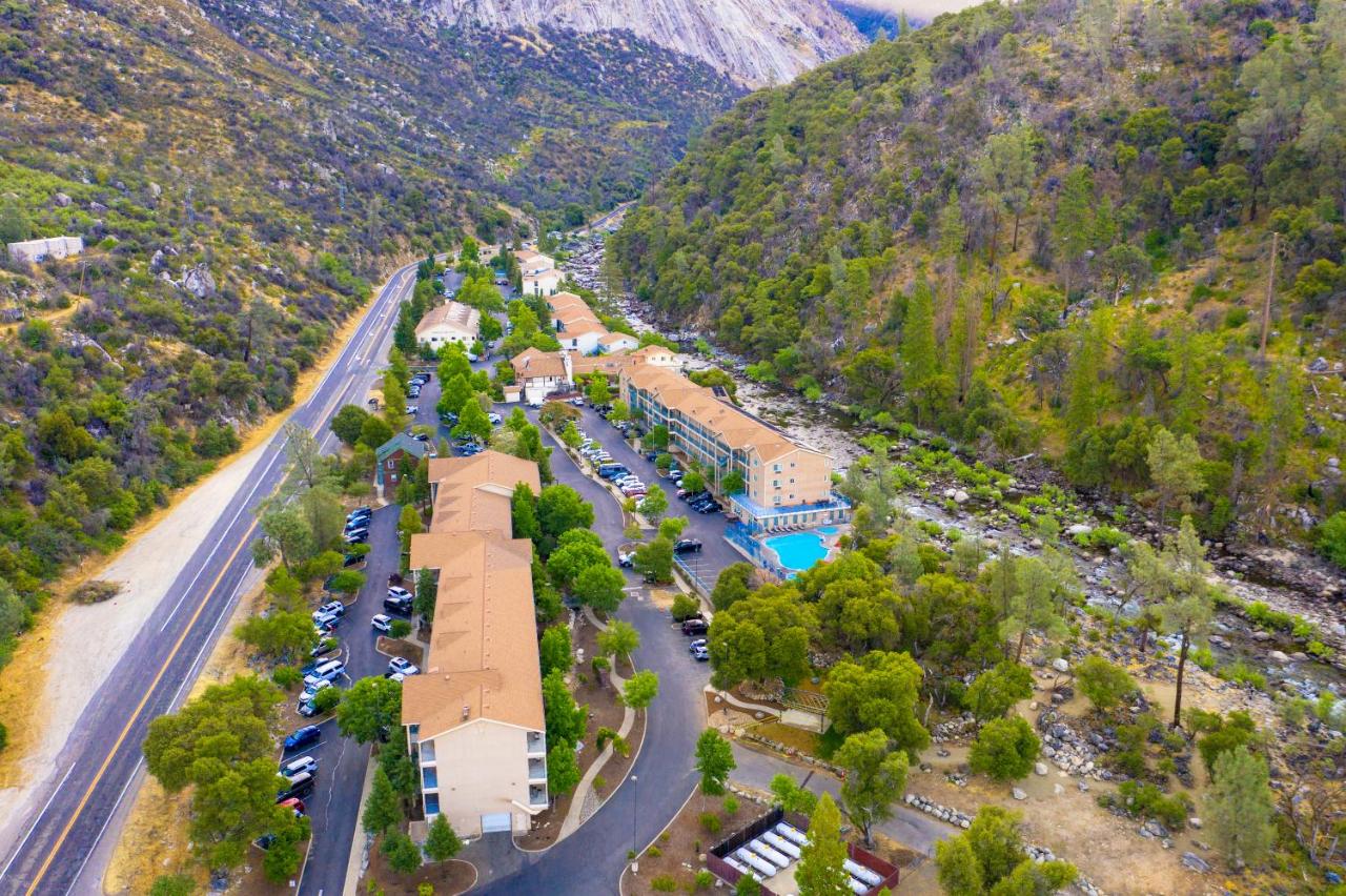 Yosemite View Lodge photo 4