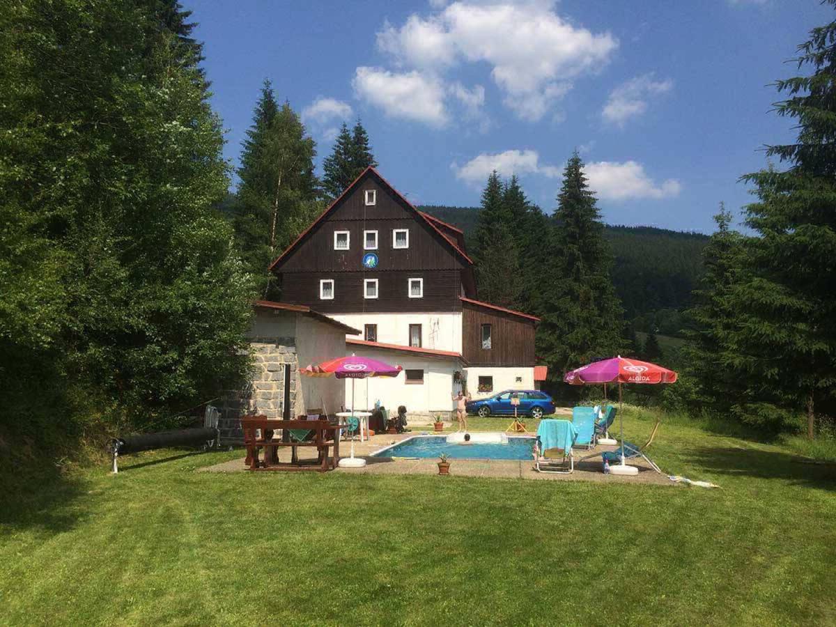 Hotel Flora Dolní Mísečky