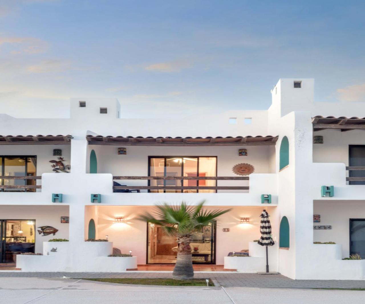 Amazing Beach Front! Paradise Villas 20 by Kivoya photo 3