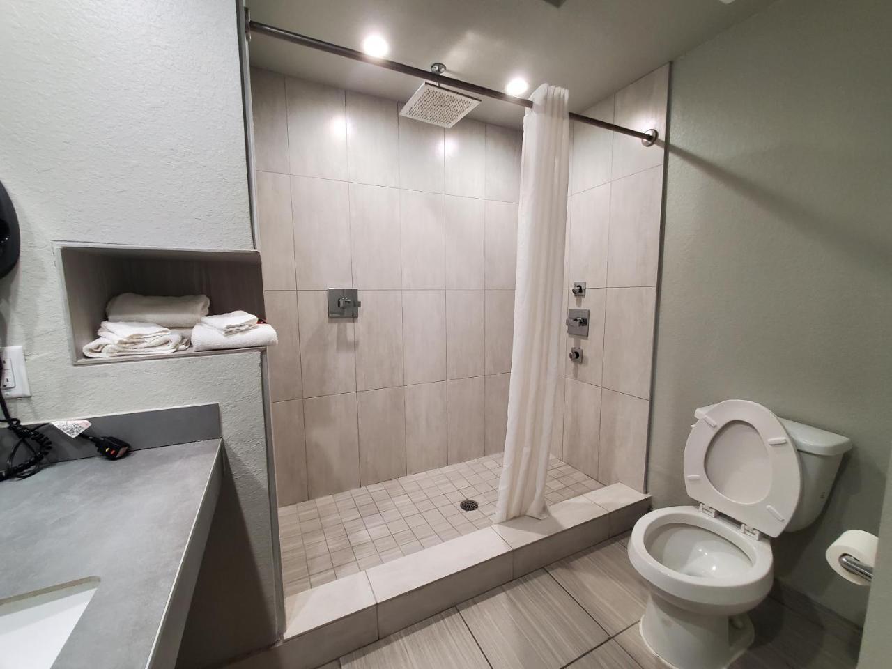 Crystal Inn photo 4