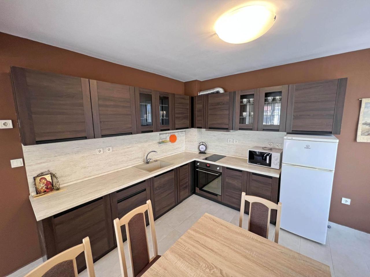 Valemar Apartments - 6