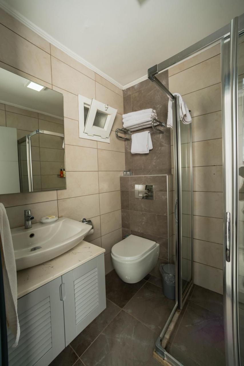 Art Suites Hotel photo 4