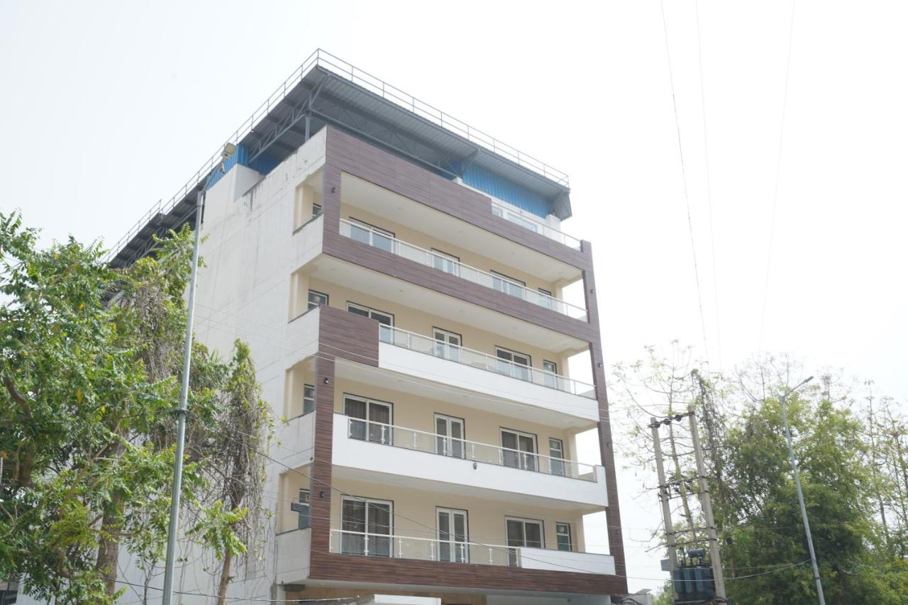 Octave Orchid Vista