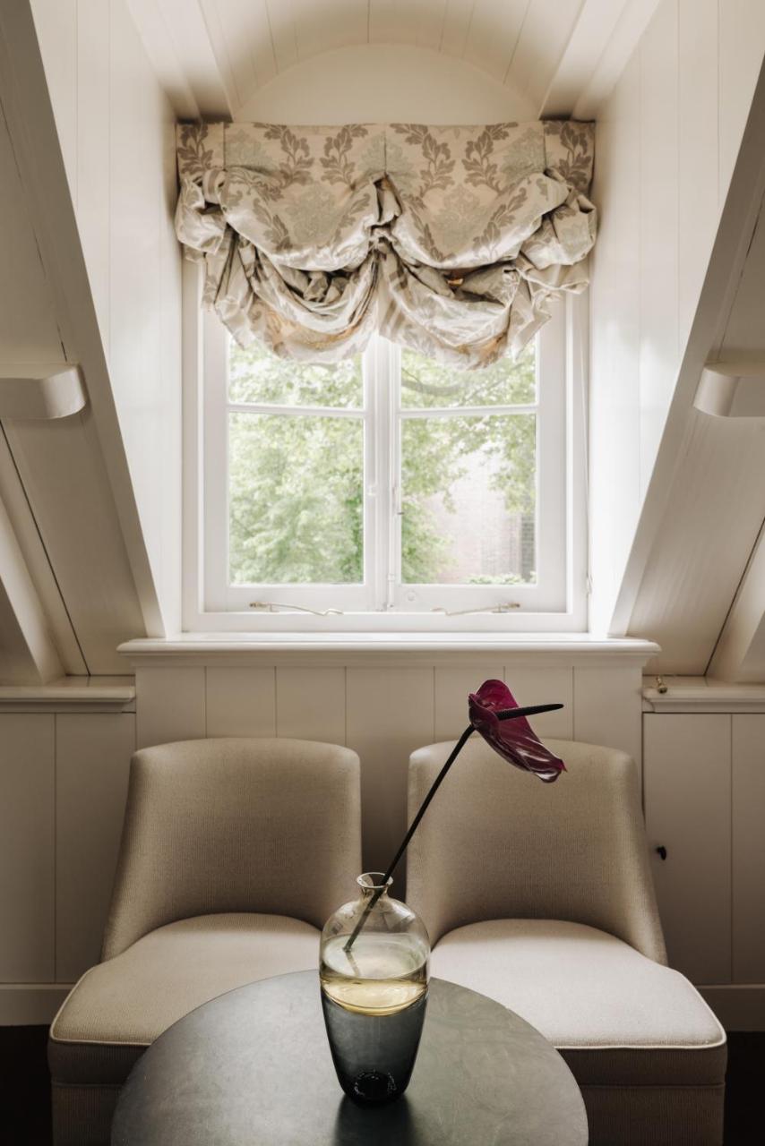 Inn on the Lake - 3