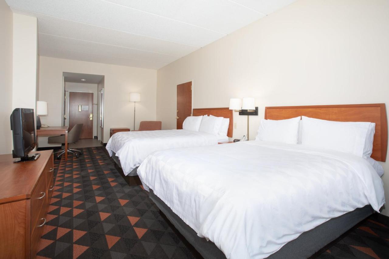 Holiday Inn & Suites Goodyear - West Phoenix Area By IHG photo 4
