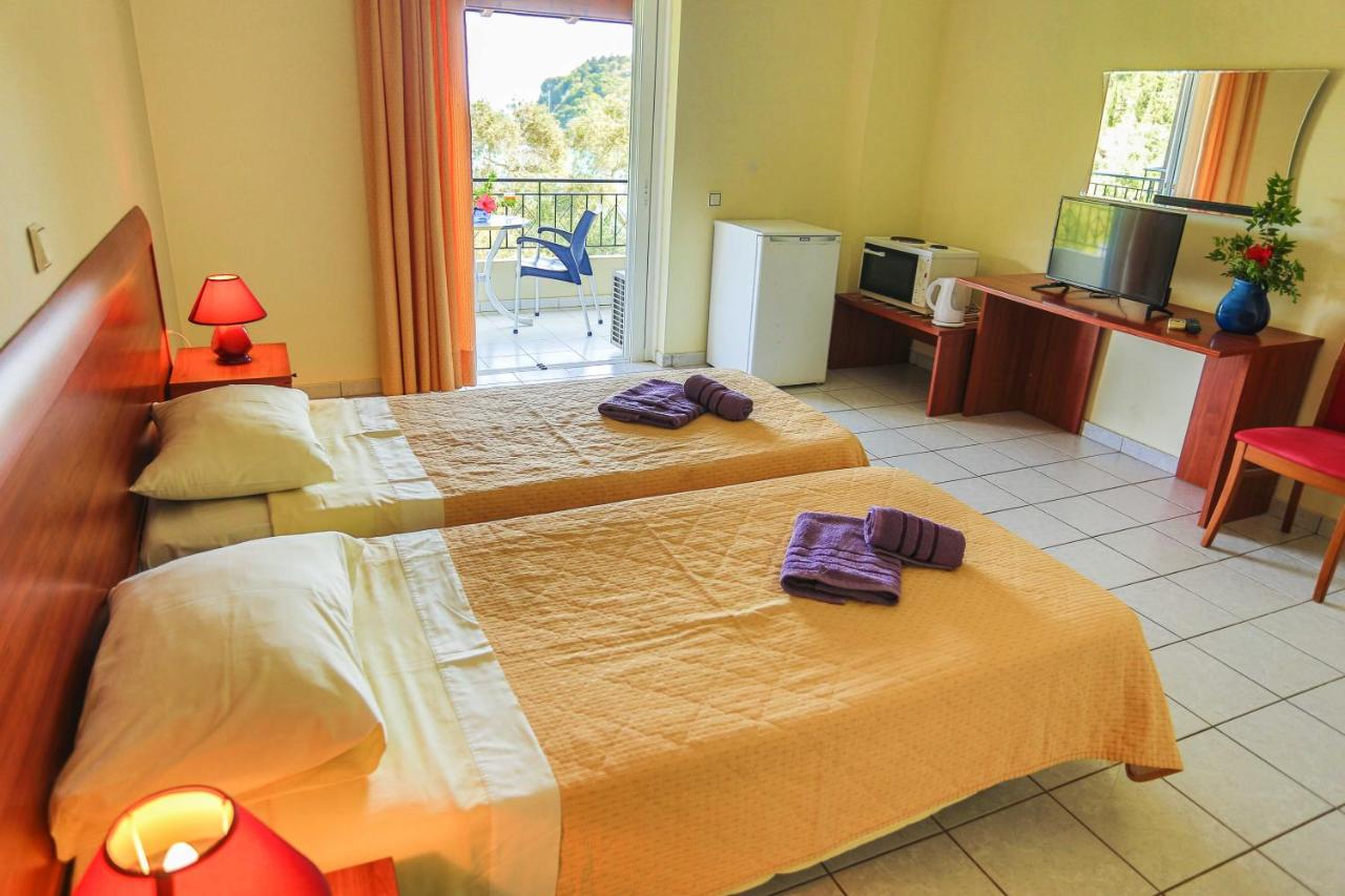 Amfitriti Hotel & Studios photo 3