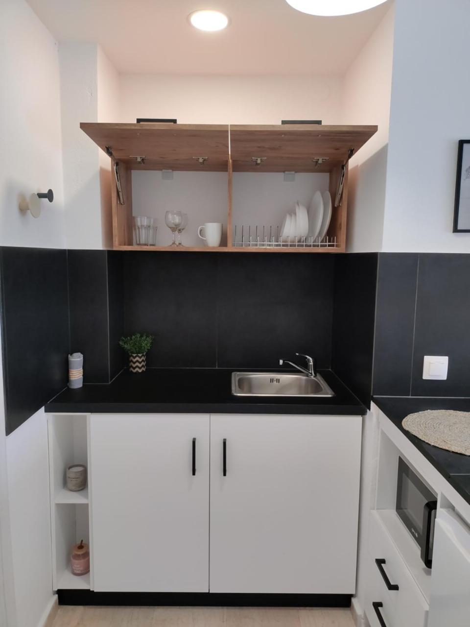 Valentinos Apartments - 4