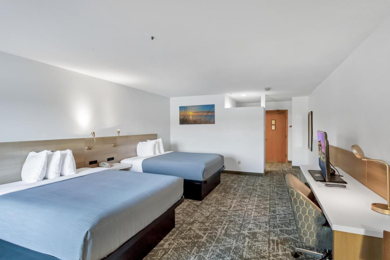 Waterbird Lakeside Inn photo 4