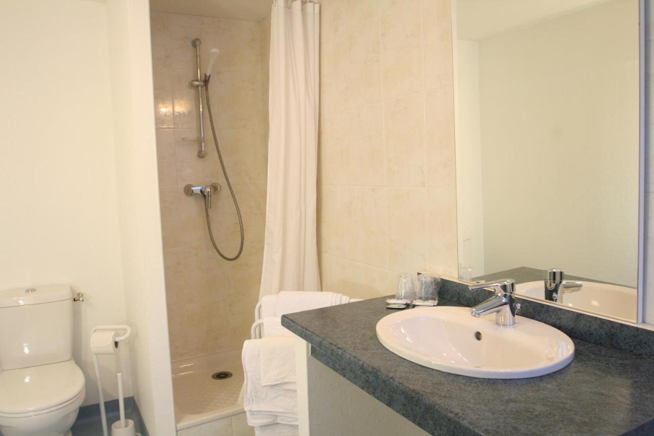 Hotel Christian photo 2