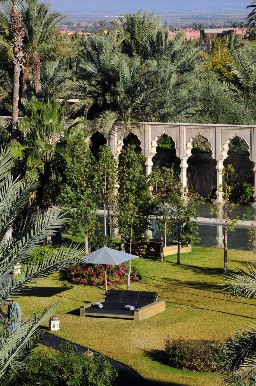 Palais Namaskar