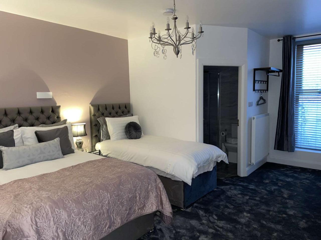 Atlantic Lodge, Main Street Ardara - 3