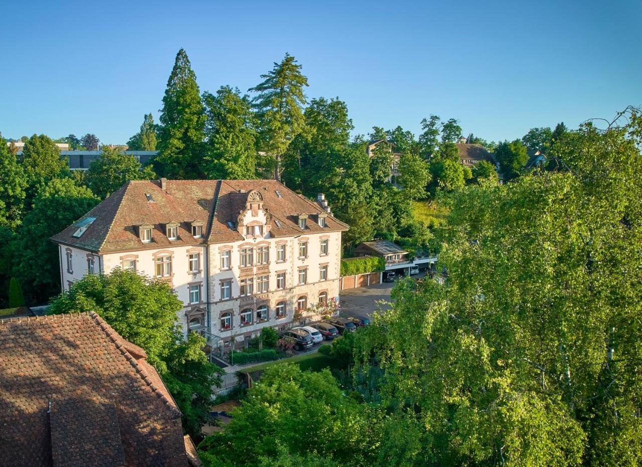 Hotel Promenade, das ruhige Stadthotel mit kostenfreien Parkplätzen, E-Auto-Ladestationen und Privatpark mitten in der Stadt