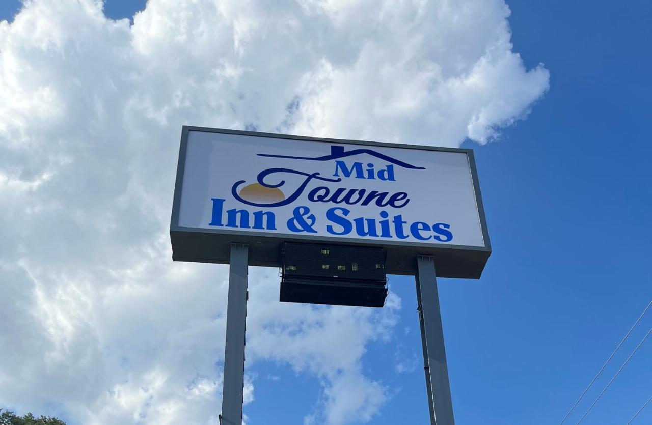 Photo - Mid Towne Inn & Suites