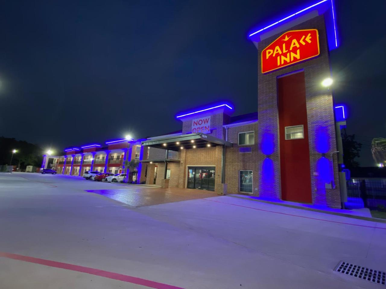 PALACEINN-ARCOLA photo 4