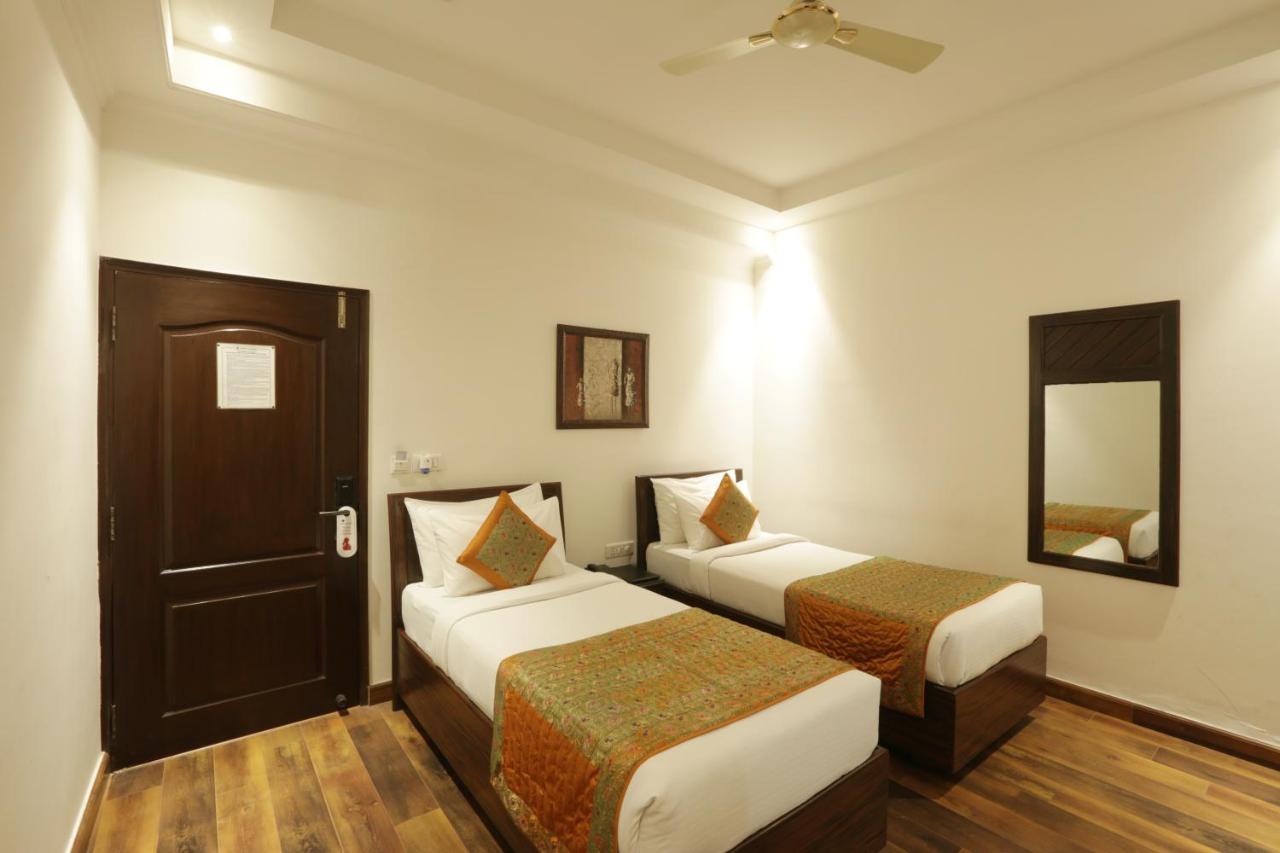 Airport Hotel Le Seasons New Delhi photo 3
